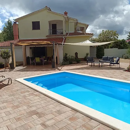 Kuca Hilda ヴィラ Barban